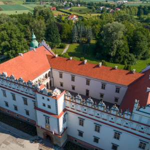 Baranow Sandomierski, poznorenesansowy Zamek. EU, Pl, podlaskie. Lotnicze.
